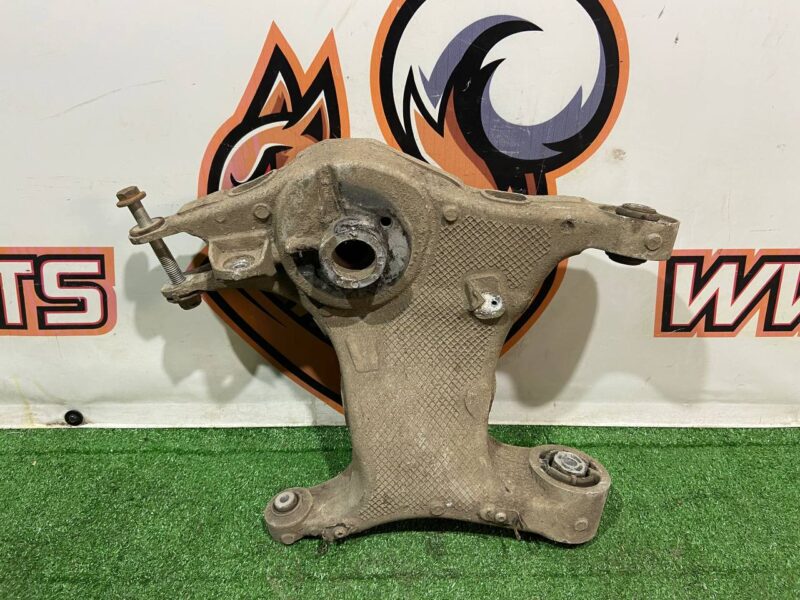 LR116284 Rear right lower control arm Range Rover Velar L560 (2018-) Used - Image 18