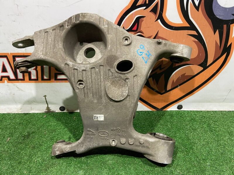 LR116285 Rear left lower control arm Range Rover Velar L560 (2018-) Used - Image 13