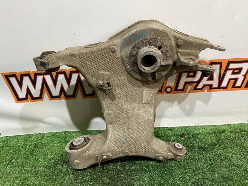 LR116285 Rear left lower control arm Range Rover Velar L560 (2018-) Used cost 150 € in stock 4 pcs.
