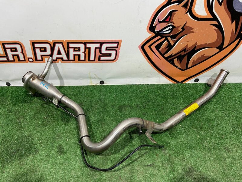 LR116345 Fuel tank neck RANGE ROVER SPORT (L494) 2013- Used cost 150 € in stock 2 pcs.