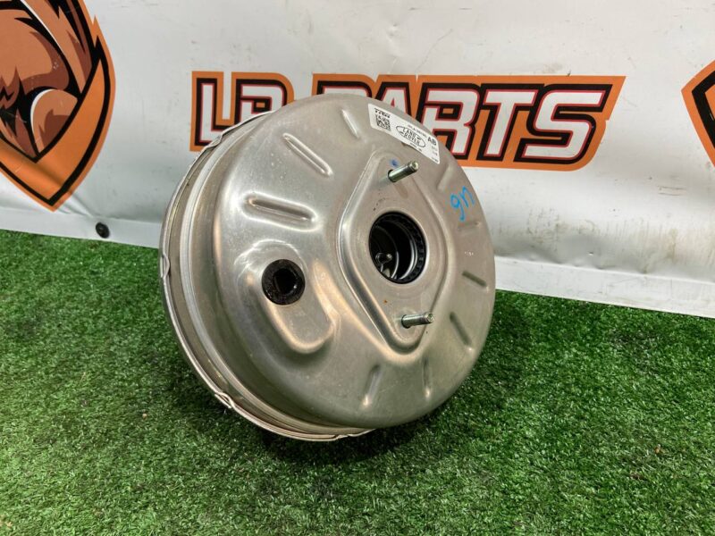 LR116564 Vacuum brake booster Land Rover Discovery 5 L462 (2017-) Used cost 80 € in stock 12 pcs.
