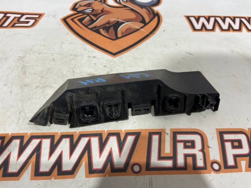 LR116771 Bumper mounting bracket right Range Rover L405 (2013-2021) Used cost 13 € in stock 6 pcs.