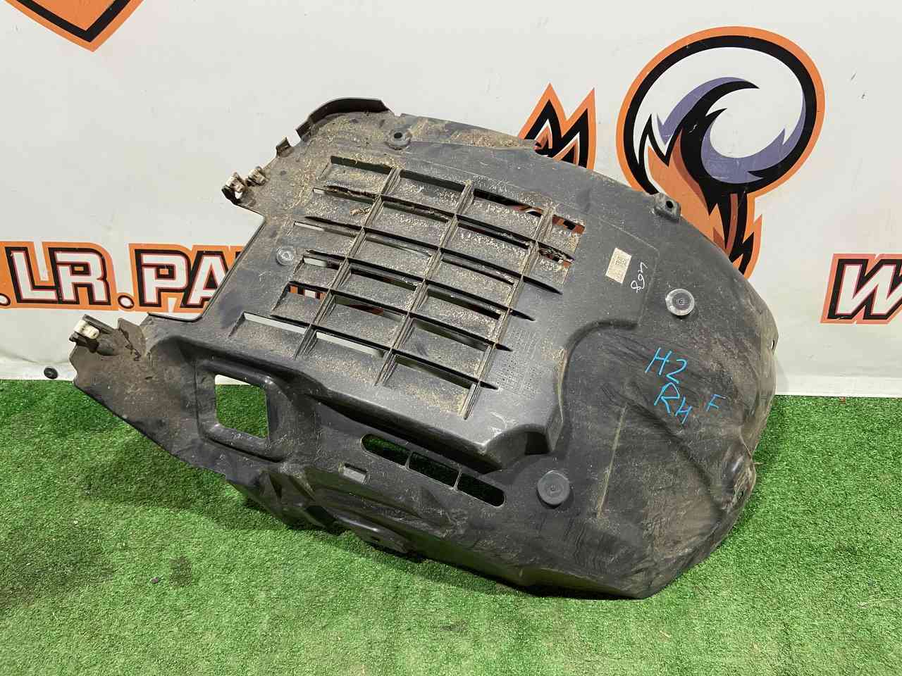 LR146222 Front right fender liner (front part) 2018 - Range Rover Sport L494 (2014-2022) Used - Image 14