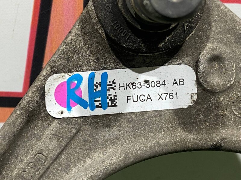 LR117884 Front right upper control arm Range Rover Velar L560 (2018-) Used - Image 16
