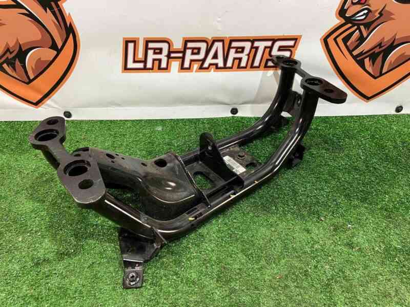 LR119716 Automatic transmission support Range Rover Sport L494 (2014-2022) Used cost 100 € in stock 2 pcs.