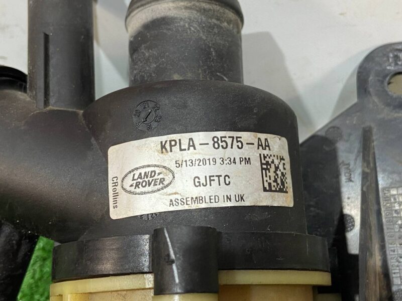 LR121832 Thermostat 3.0TD Range Rover Sport L494 (2014-2022) Used cost 75 € in stock 3 pcs.