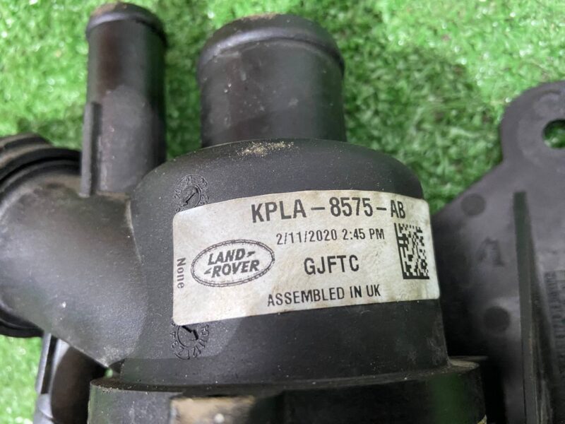 LR121832 Thermostat 3.0TD Range Rover Sport L494 (2014-2022) Used cost 75 € in stock 3 pcs.