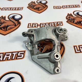 LR123056 Air Conditioner compressor Bracket 3.0TD RANGE ROVER SPORT (L494) 2013- Used cost 64 € in stock 2 pcs.