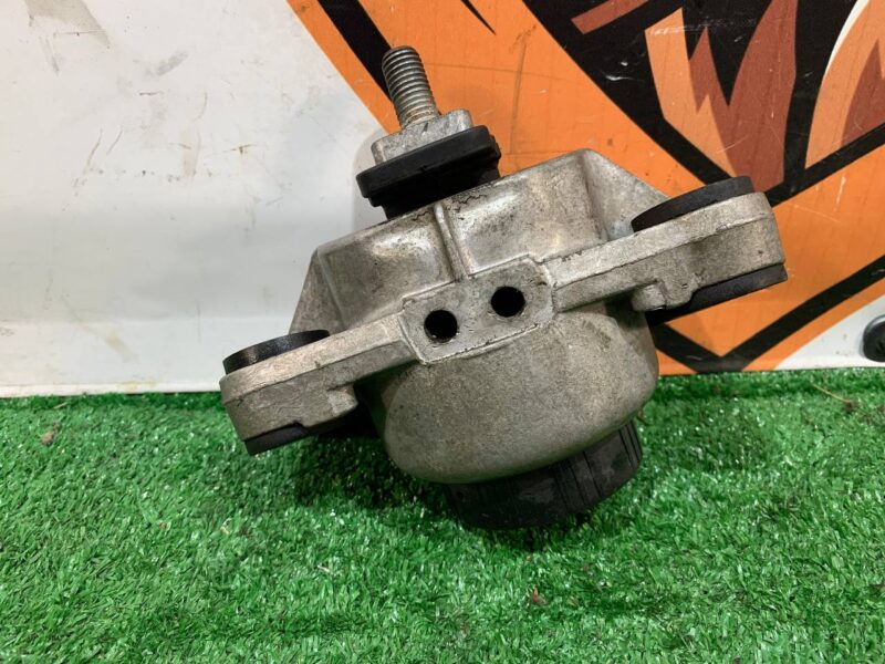 LR123907 Motor cushion 3.0D Range Rover Sport L494 (2014-2022) used - Image 21