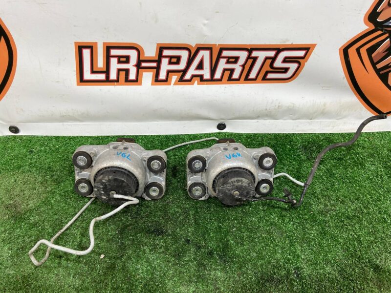 LR123907 Motor cushion 3.0D Range Rover Sport L494 (2014-2022) used cost 30 € in stock 33 pcs.