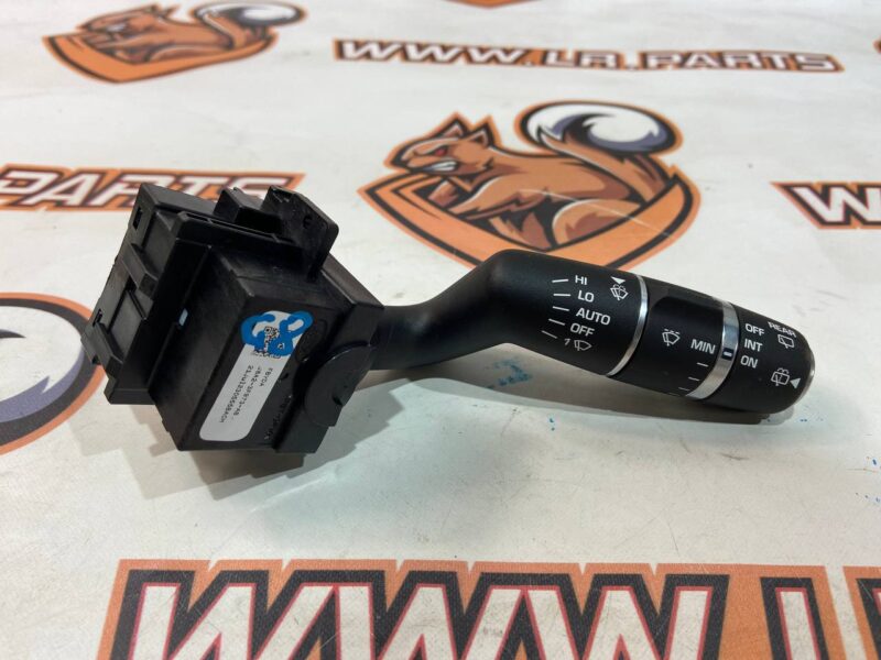 LR125107 Steering Wheel Switch Right Range Rover Velar L560 (2018-) Used - Image 14
