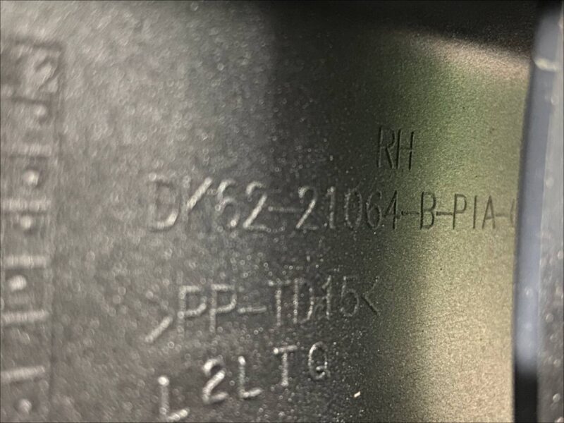 LR125987 Front right door molding Range Rover Sport L494 (2014-2022) Used - Image 13