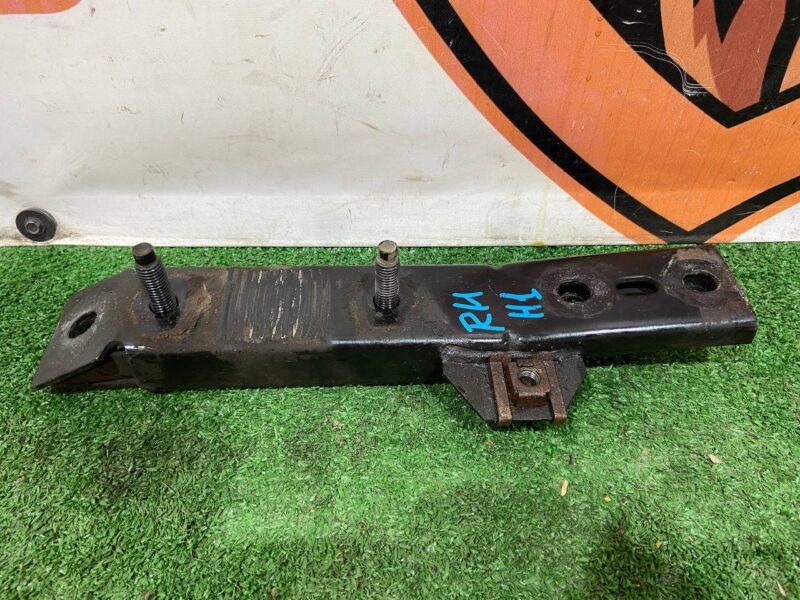 LR126068 Front right beam reinforcement Range Rover Sport L494 (2014-2022) Used - Image 13
