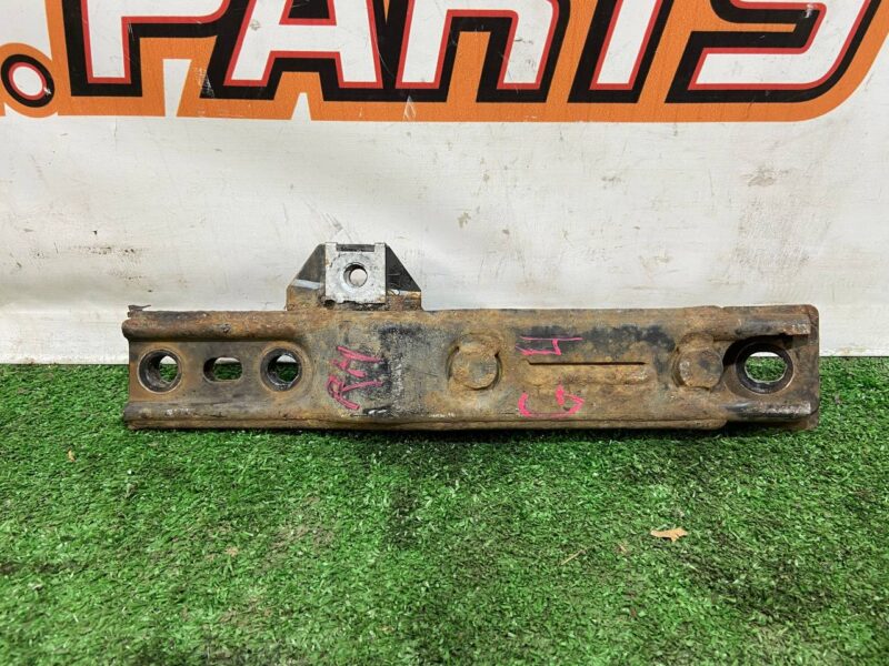 LR126068 Front right beam reinforcement Range Rover Sport L494 (2014-2022) Used cost 50 € in stock 6 pcs.