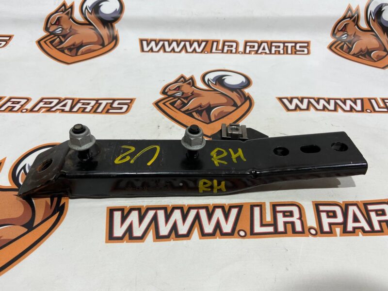 LR126068 Front right beam reinforcement Range Rover Sport L494 (2014-2022) Used cost 50 € in stock 6 pcs.