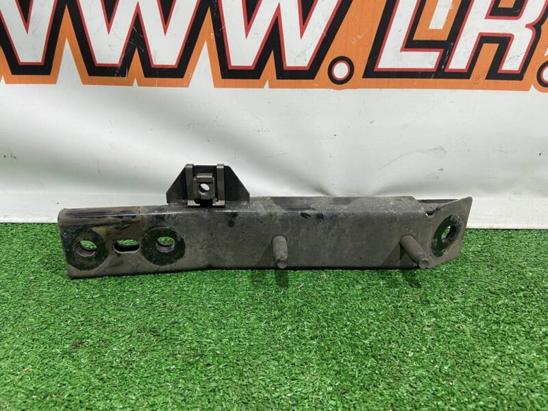 LR126070 Beam reinforcement left Range Rover Sport L494 (2014-2022) used cost 50 € in stock 3 pcs.