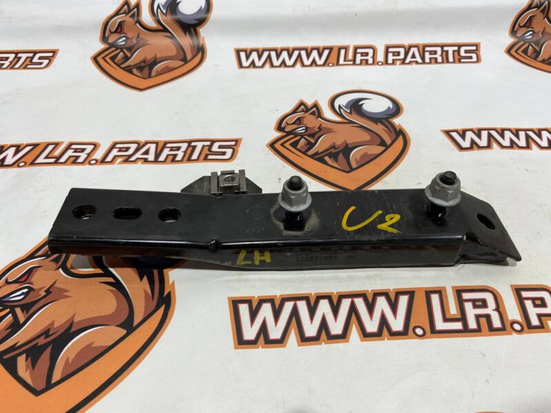 LR126070 Beam reinforcement left Range Rover Sport L494 (2014-2022) used cost 50 € in stock 3 pcs.