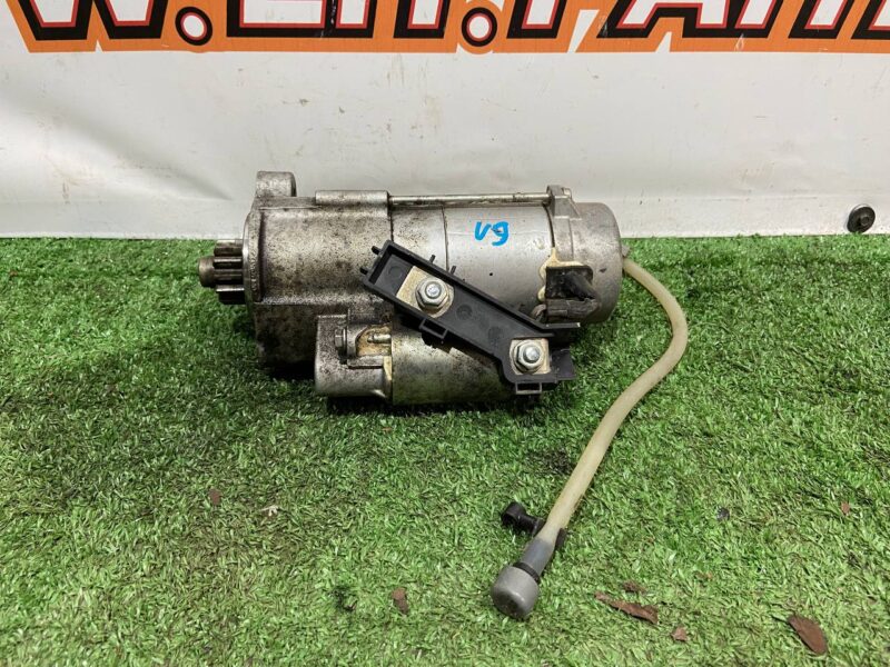LR126163 Starter 2.0TD Range Rover Velar L560 (2018-) Used cost 100 € in stock 2 pcs.