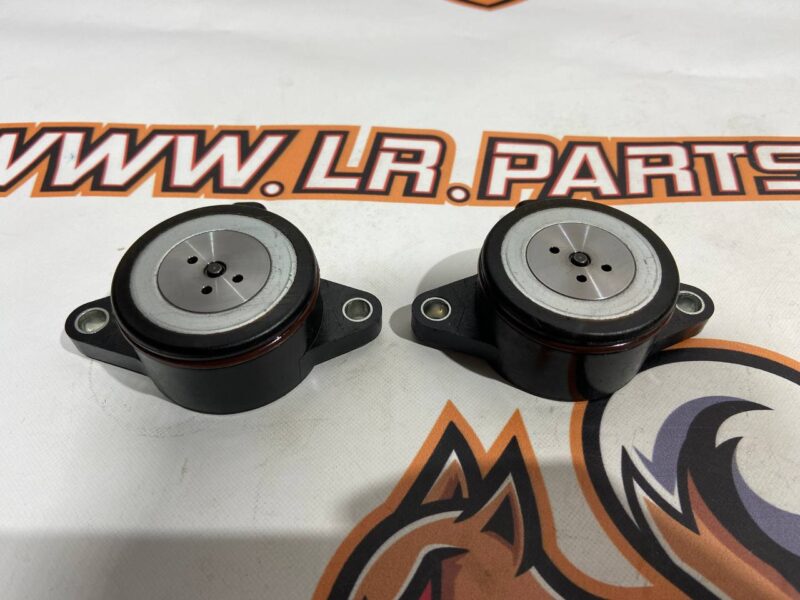 LR126832 Electromagnetic valve for changing timing phases RANGE ROVER VELAR (L560) Used cost 20 € in stock 6 pcs.