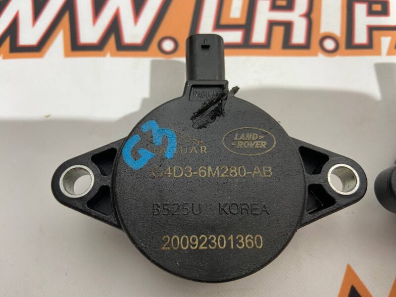 LR126832 Electromagnetic valve for changing timing phases RANGE ROVER VELAR (L560) Used cost 20 € in stock 6 pcs.