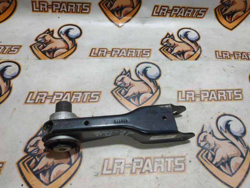 LR128497 Rear left lower lever Range Rover Velar L560 (2018-) USED cost 50 € in stock 4 pcs.