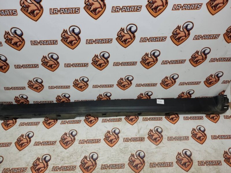 LR128586 Door sill trim, right Land Rover Discovery Sport L550 (2015-) Used cost 85 € in stock 6 pcs.