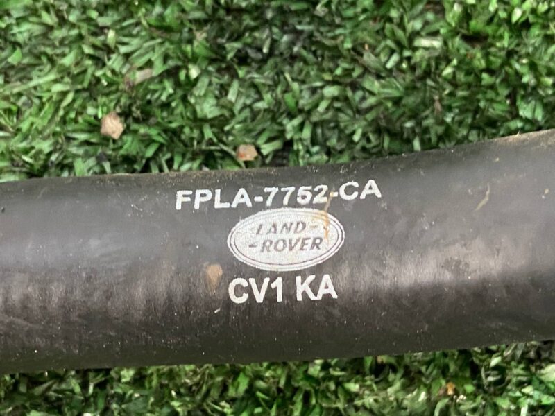 LR128619 Hose 3.0TD cooling system Range Rover Sport L494 (2014-2022) Used cost 20 € in stock 8 pcs.