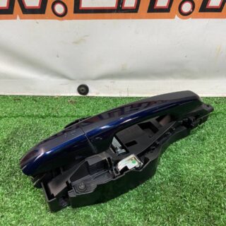 LR129262 Door handle outside front right Land Rover Discovery Sport L550 (2015-) used cost 29,79 € in stock 1 pcs.