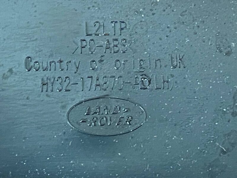 LR129882 Bumper mounting bracket left Land Rover Discovery 5 Used cost 13,85 € in stock 1 pcs.