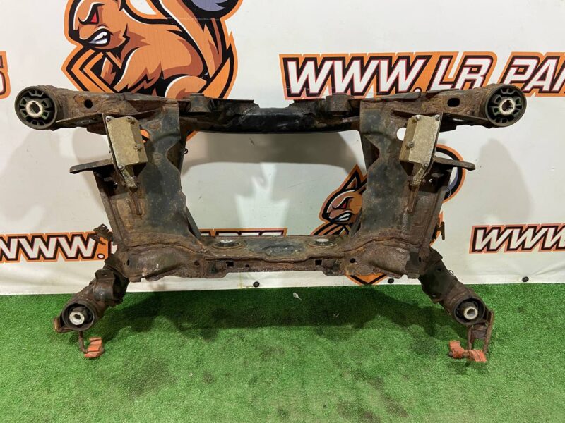 LR134907 Rear suspension beam LAND ROVER DISCOVERY SPORT L550 2015- Used cost 250 € in stock 2 pcs.
