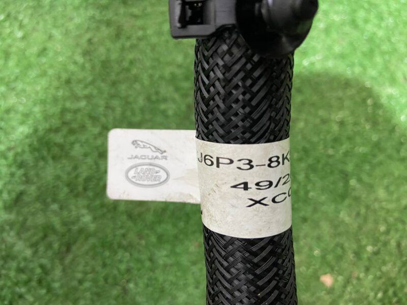 LR136428 Exhaust thermostat hose Range Rover Sport L494 (2014-2022) used cost 30 € in stock 1 pcs.