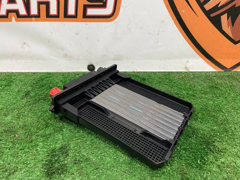 LR136597 Radiator heater Land Rover Discovery Sport L550 (2015-) Used cost 120 € in stock 8 pcs.