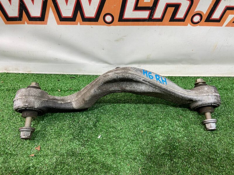LR137509 Rear suspension arm upper right Land Rover Discovery Sport L550 (2015-) Used cost 50 € in stock 3 pcs.