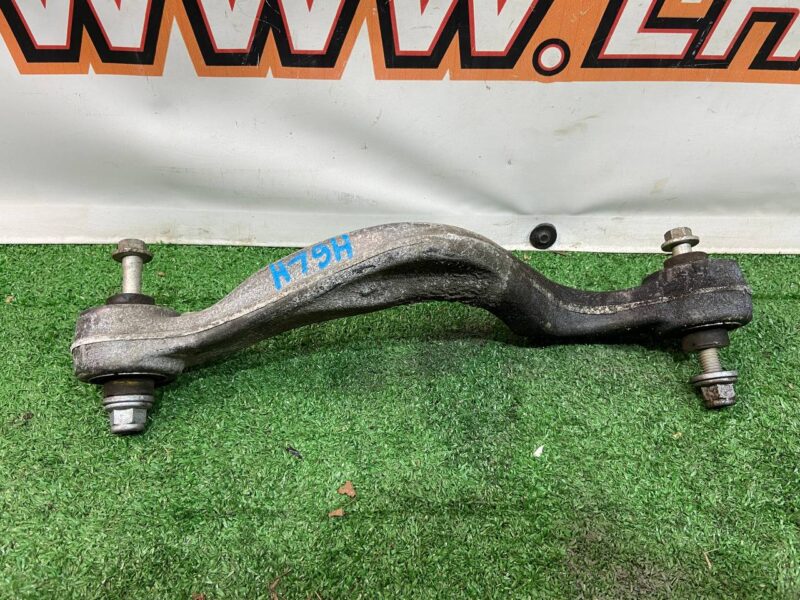 LR137510 Rear suspension arm upper left Land Rover Discovery Sport L550 (2015-) USED cost 50 € in stock 3 pcs.