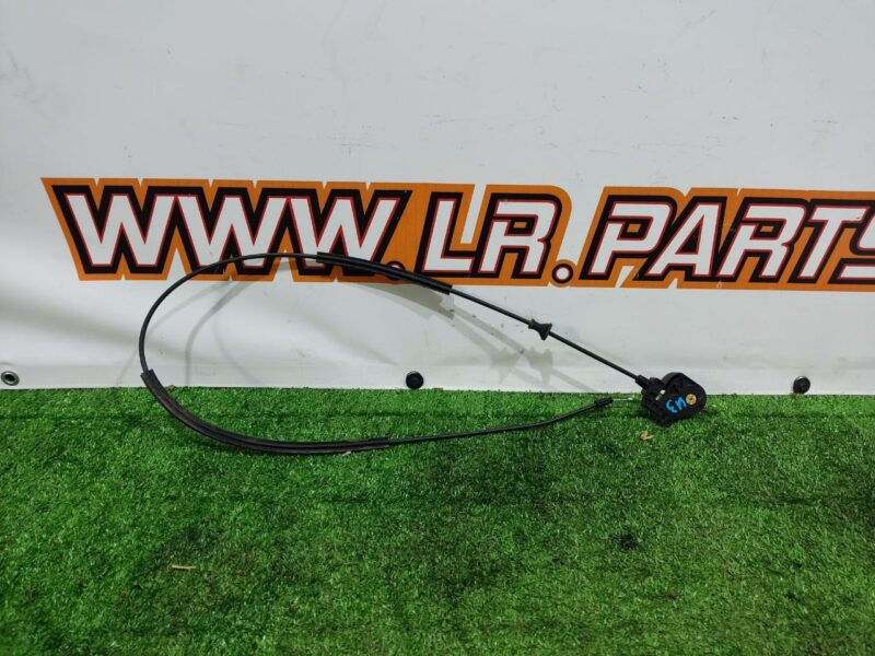 LR137552 Hood opening handle Range Rover Sport L494 (2014-2022) Used cost 4 € in stock 7 pcs.