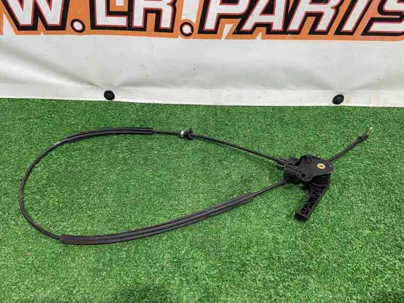 LR137552 Hood opening handle Range Rover Sport L494 (2014-2022) Used cost 4 € in stock 7 pcs.