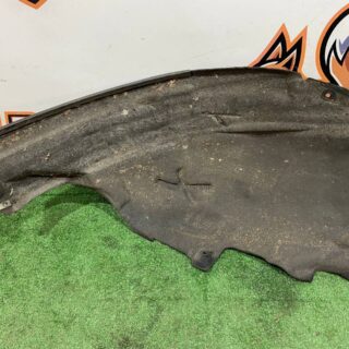 LR137668 Front left wing (rear) 2019- Land Rover Discovery Sport L550 (2015-) Used cost 40 € in stock 1 pcs.