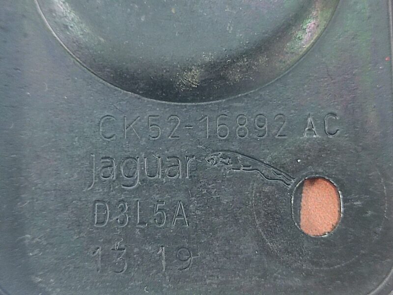 LR137754 Hood hook Land Rover Discovery 5 Used cost 26 € in stock 4 pcs.