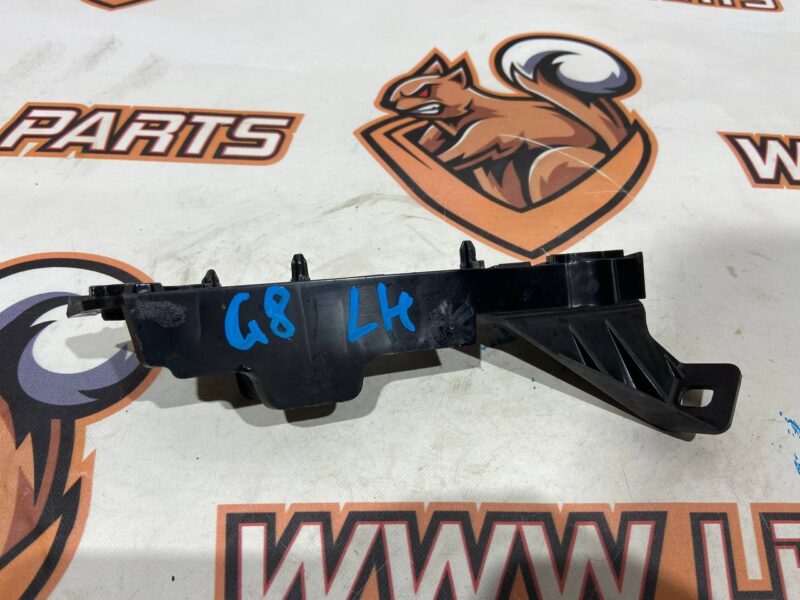 LR137782 Front bumper mounting bracket left Range Rover Sport L494 (2014-2022) Used - Image 13