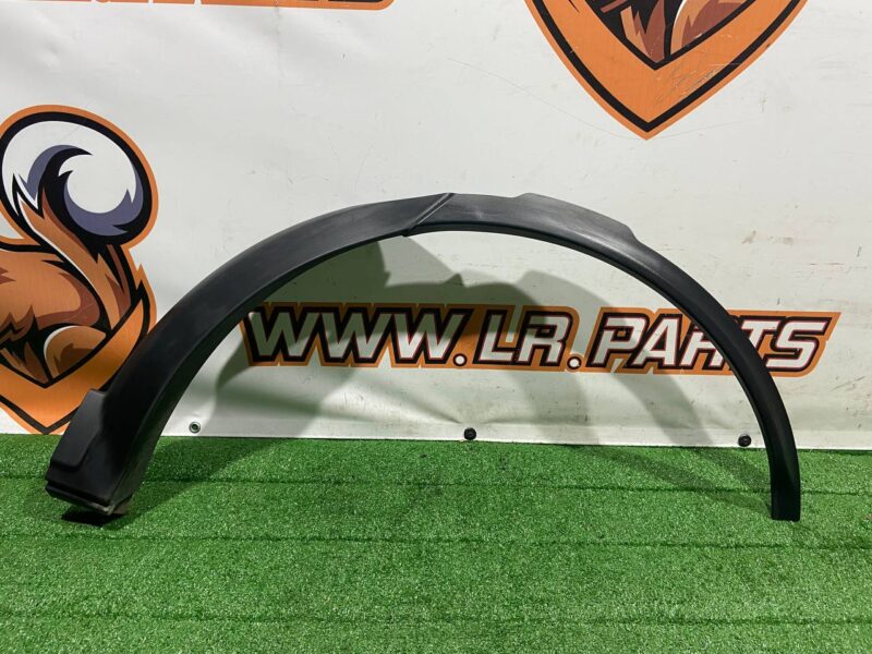 LR138493 Wheel arch fender molding rear left Land Rover Discovery 5 Used cost 37 € in stock 2 pcs.