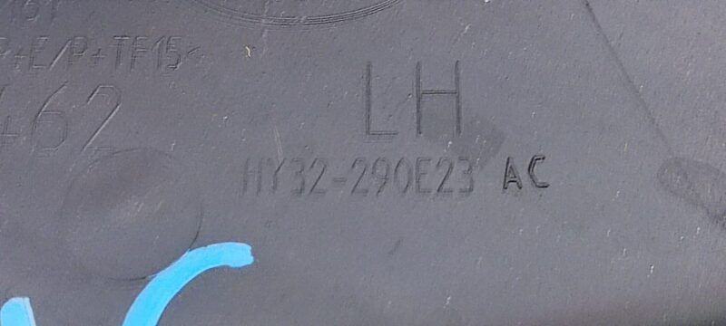 LR138493 Wheel arch fender molding rear left Land Rover Discovery 5 Used cost 37 € in stock 2 pcs.