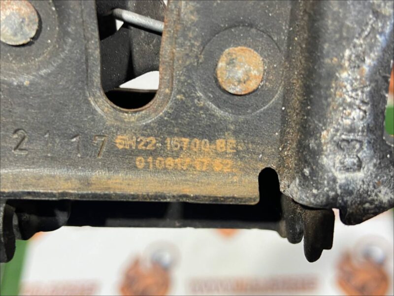 LR138825 Hood lock without sensor Land Rover Discovery Sport L550 (2015-) Used - Image 18
