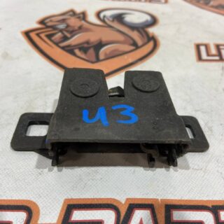 LR138825 Hood lock without sensor Land Rover Discovery Sport L550 Used cost 1054 € in stock 14 pcs