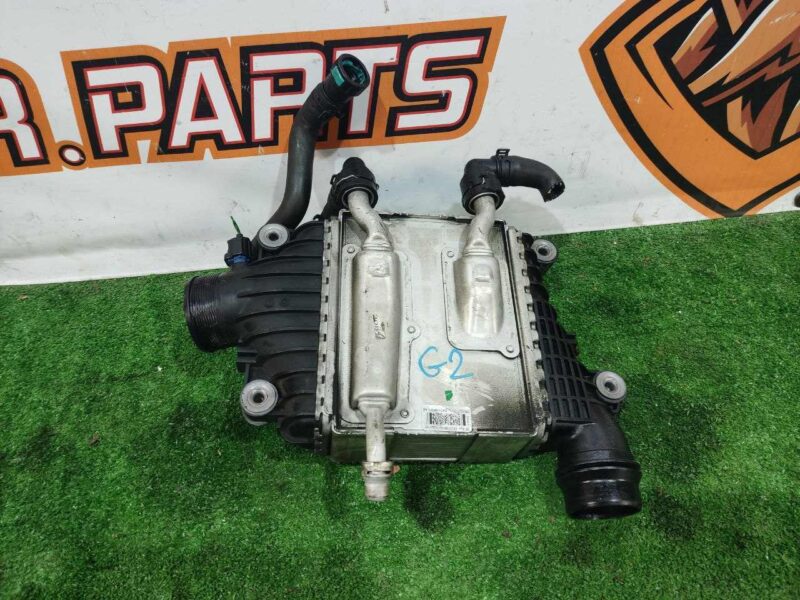LR139045 Intercooler Radiator Range Rover Velar L560 (2018-) Used - Image 15