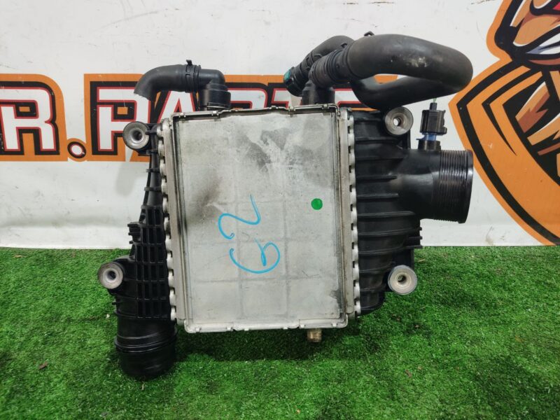 LR139045 Intercooler Radiator Range Rover Velar L560 (2018-) Used - Image 16