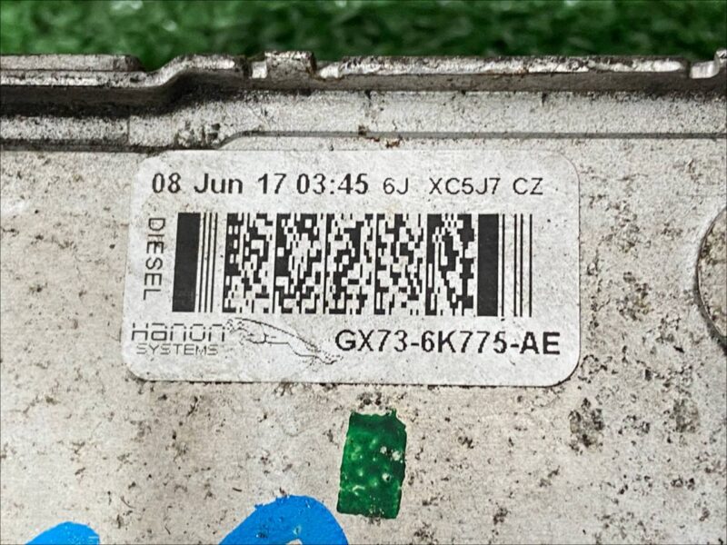 LR139045 Intercooler Radiator Range Rover Velar L560 (2018-) Used - Image 19