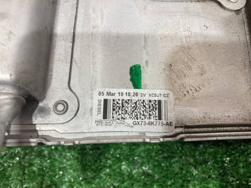 LR139045 Intercooler Radiator Range Rover Velar L560 (2018-) Used cost 100 € in stock 4 pcs.