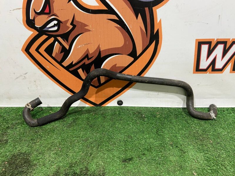 LR139398 Radiator Hose 3.0 Range Rover Sport L494 (2014-2022) Used cost 20 € in stock 8 pcs.