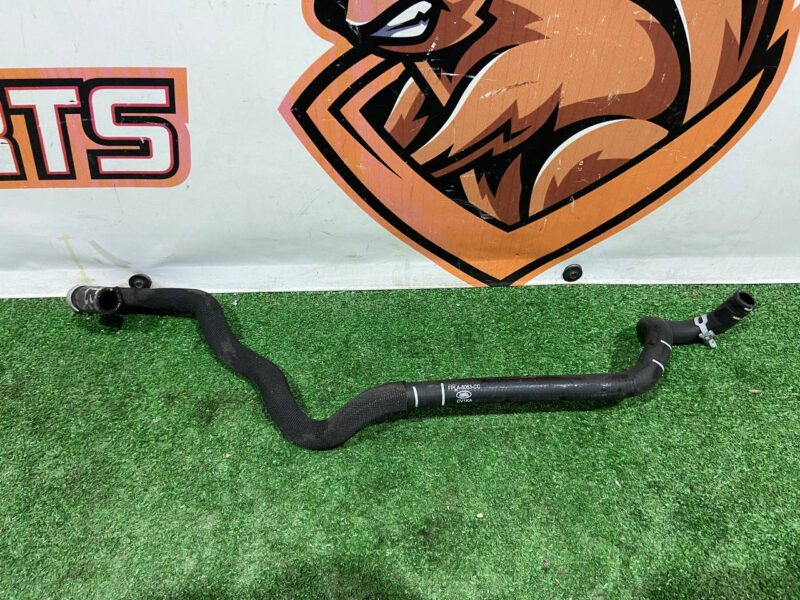 LR139398 Radiator Hose 3.0 Range Rover Sport L494 (2014-2022) Used cost 20 € in stock 8 pcs.