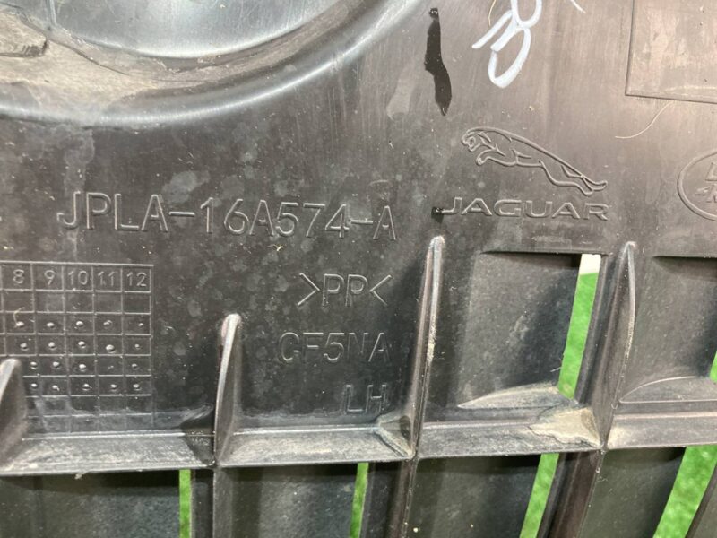 LR146223 Front left mudguard (front part) 2018- Range Rover Sport L494 (2014-2022) Used cost 67,5 € in stock 3 pcs.